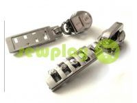 Slider with diamant for spiral zipper type 5 nickel