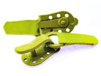 Clasp for coats Keska green