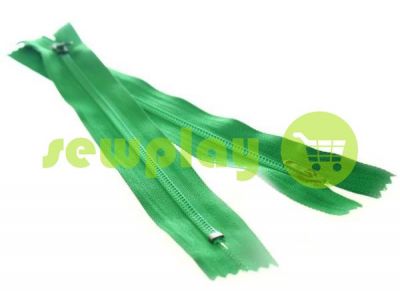 Zipper Trousering 19 cm tractor type 3, green 243 sku 1338